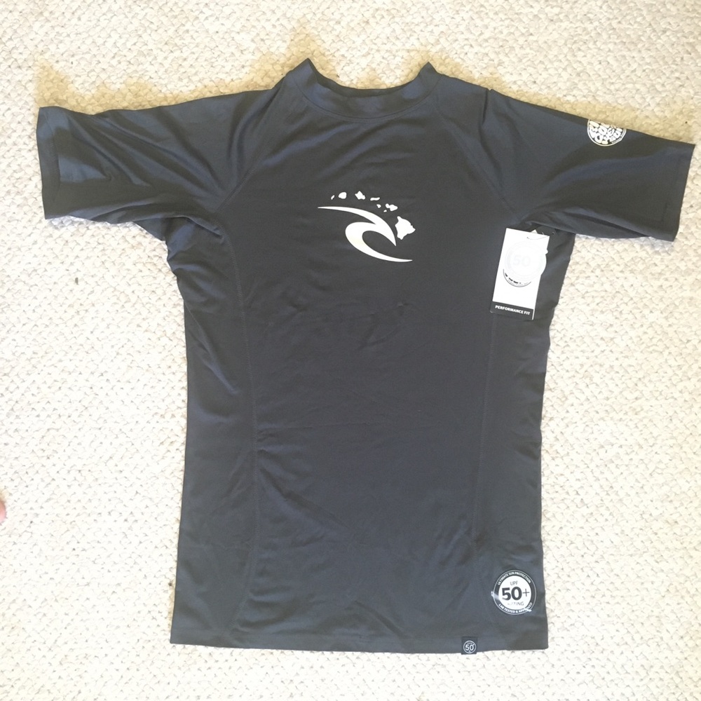 NWT Island Chain Short Sleeve UV shirt BLK